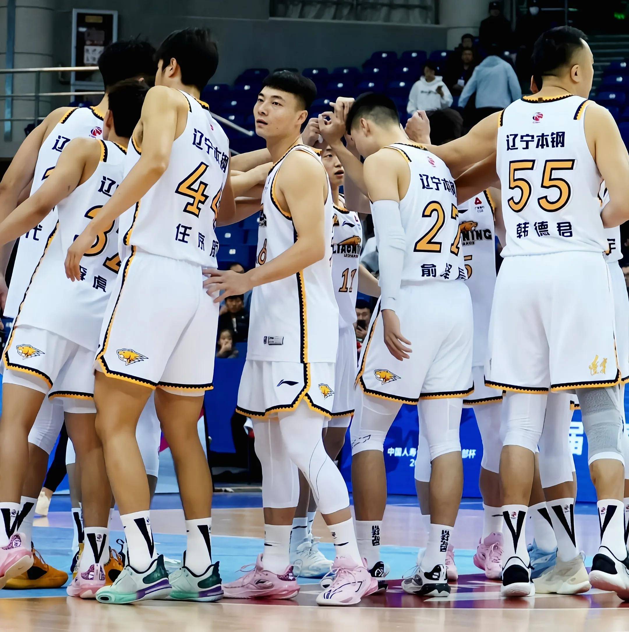 球星爆发！CBA赛场再现神级操作