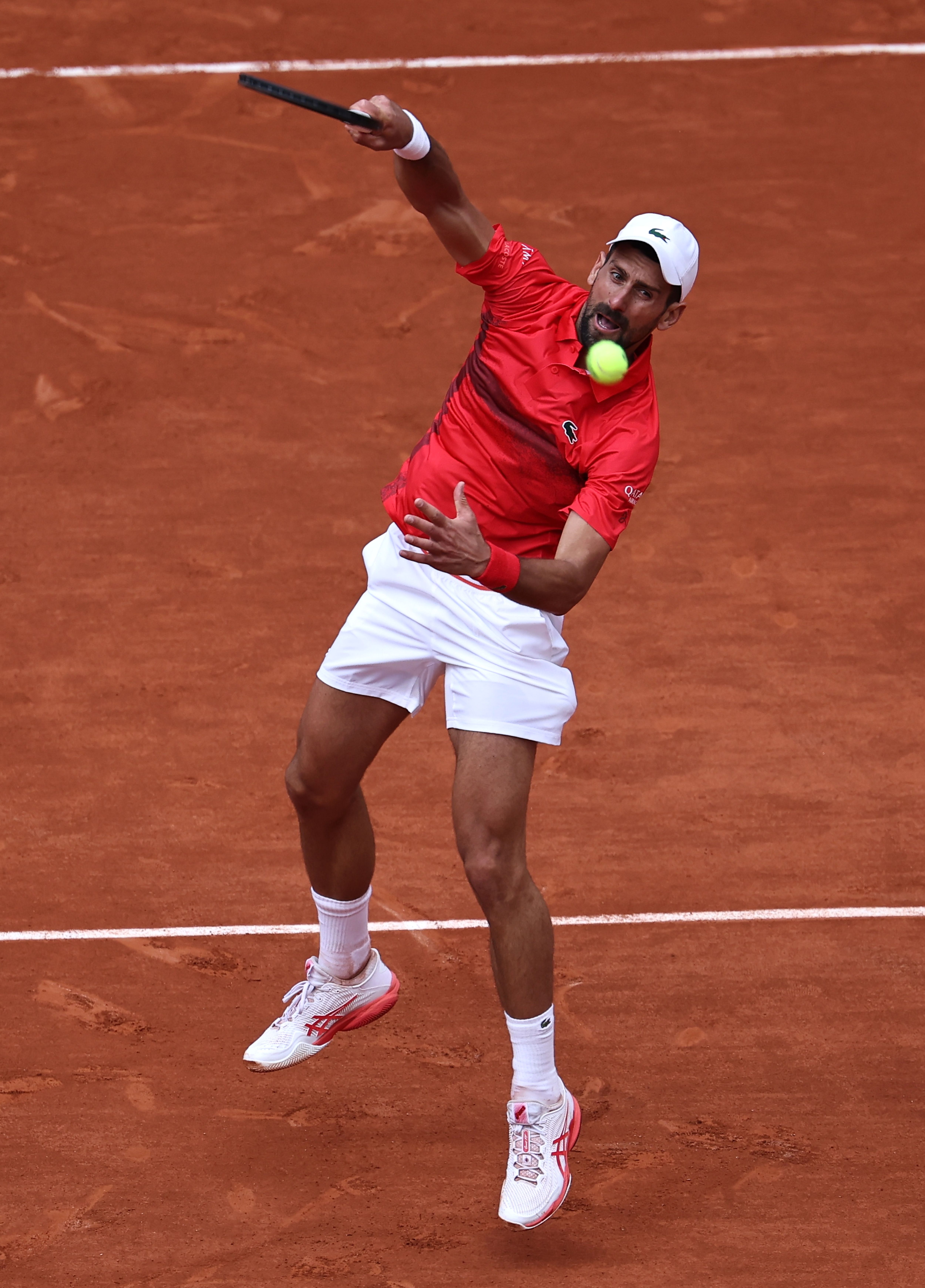 包含网球战术革新取得奇效，引发战术热潮的词条