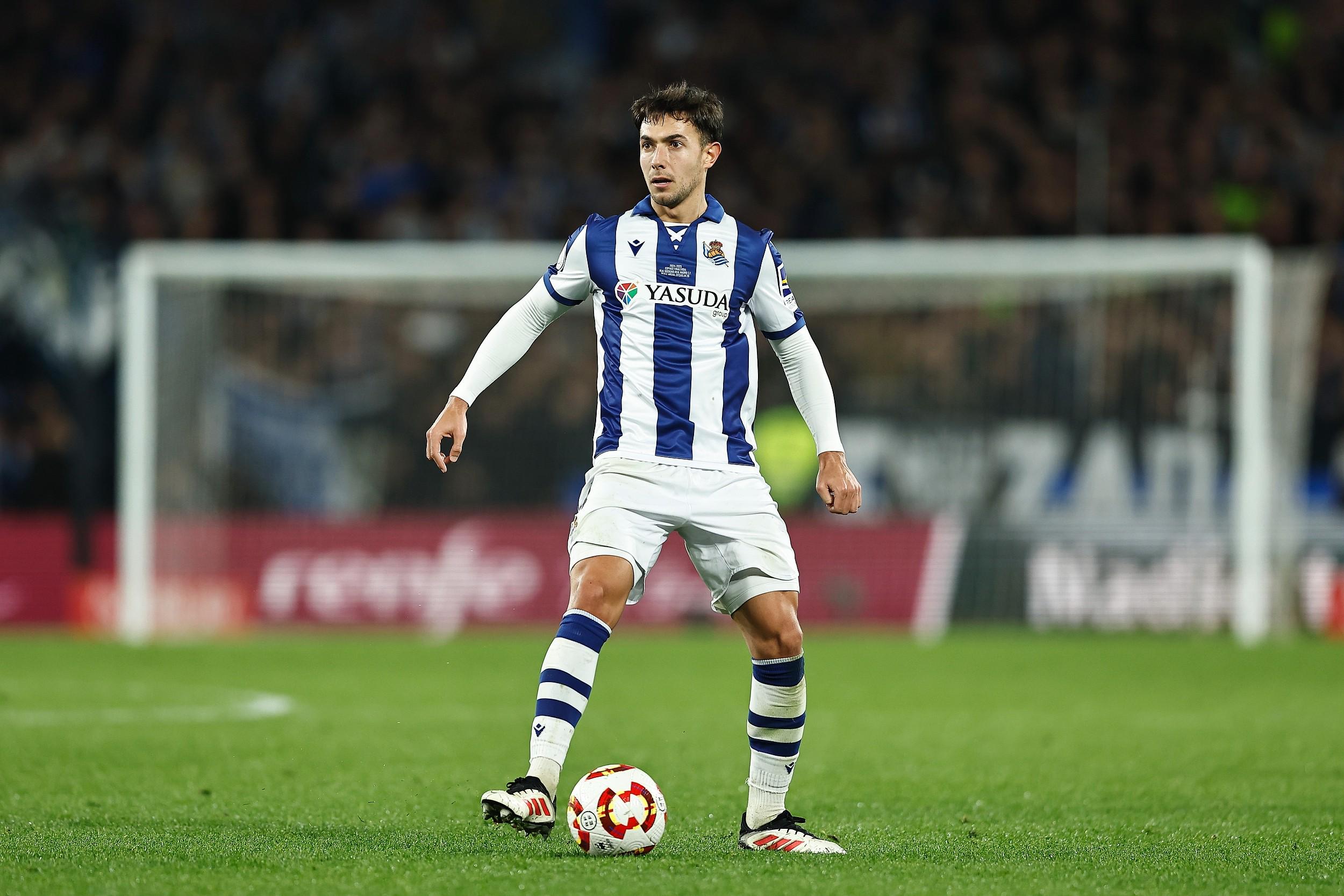 皇马逆转西班牙，门迪高光表现